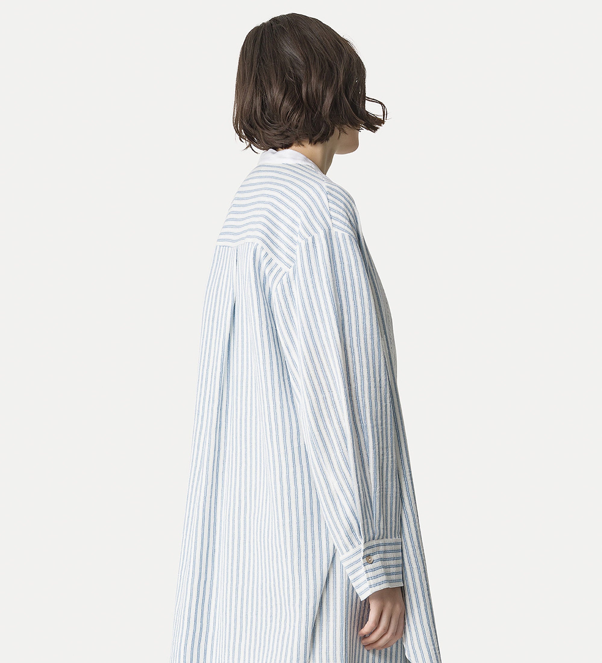 long shirt with english—style stitching light blue