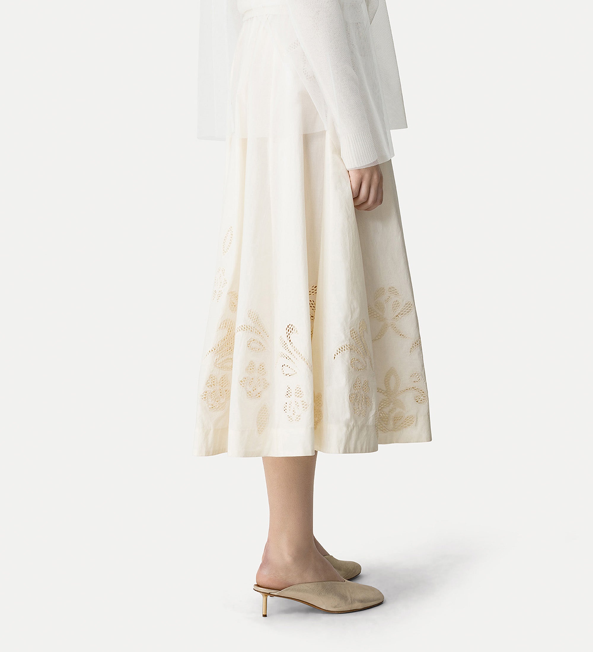 poplin skirt with “lunamaris” embroidery white