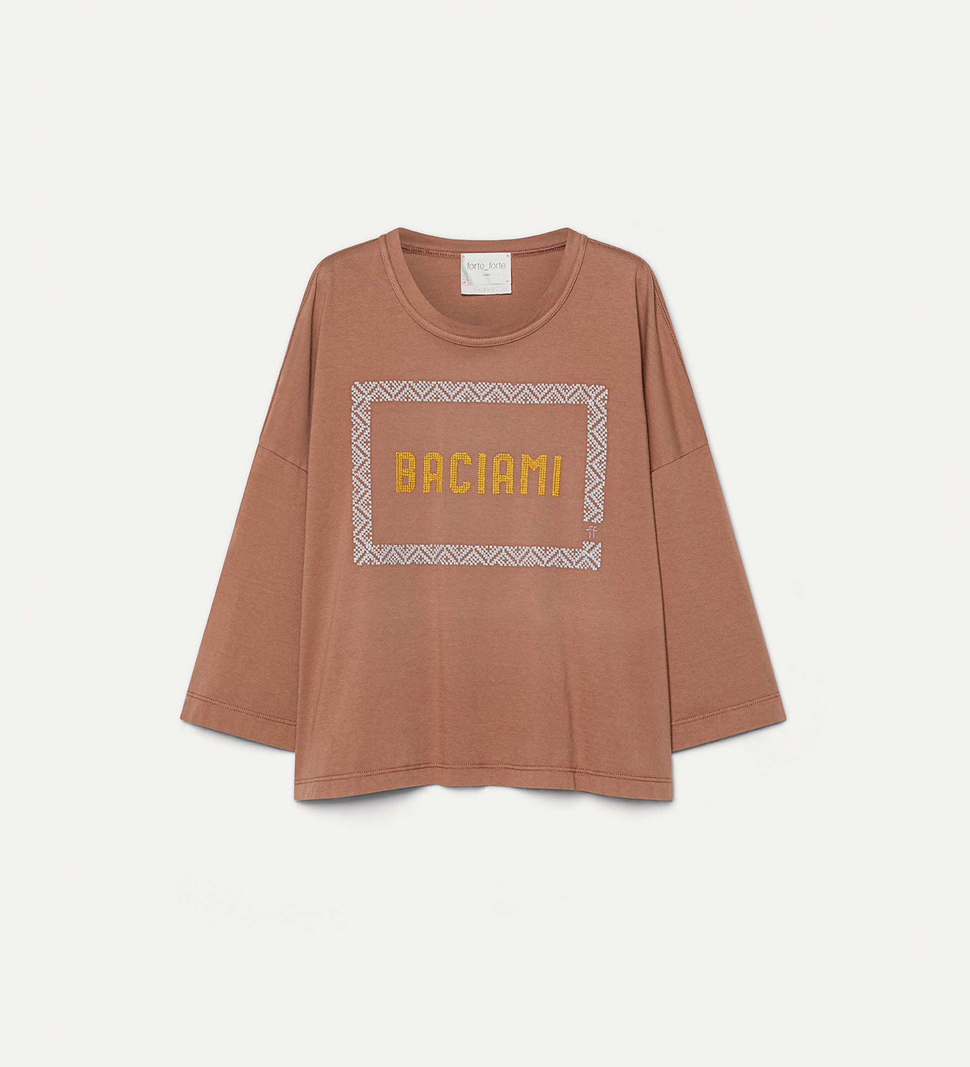 t-shirt over cropped ricamata mousse
