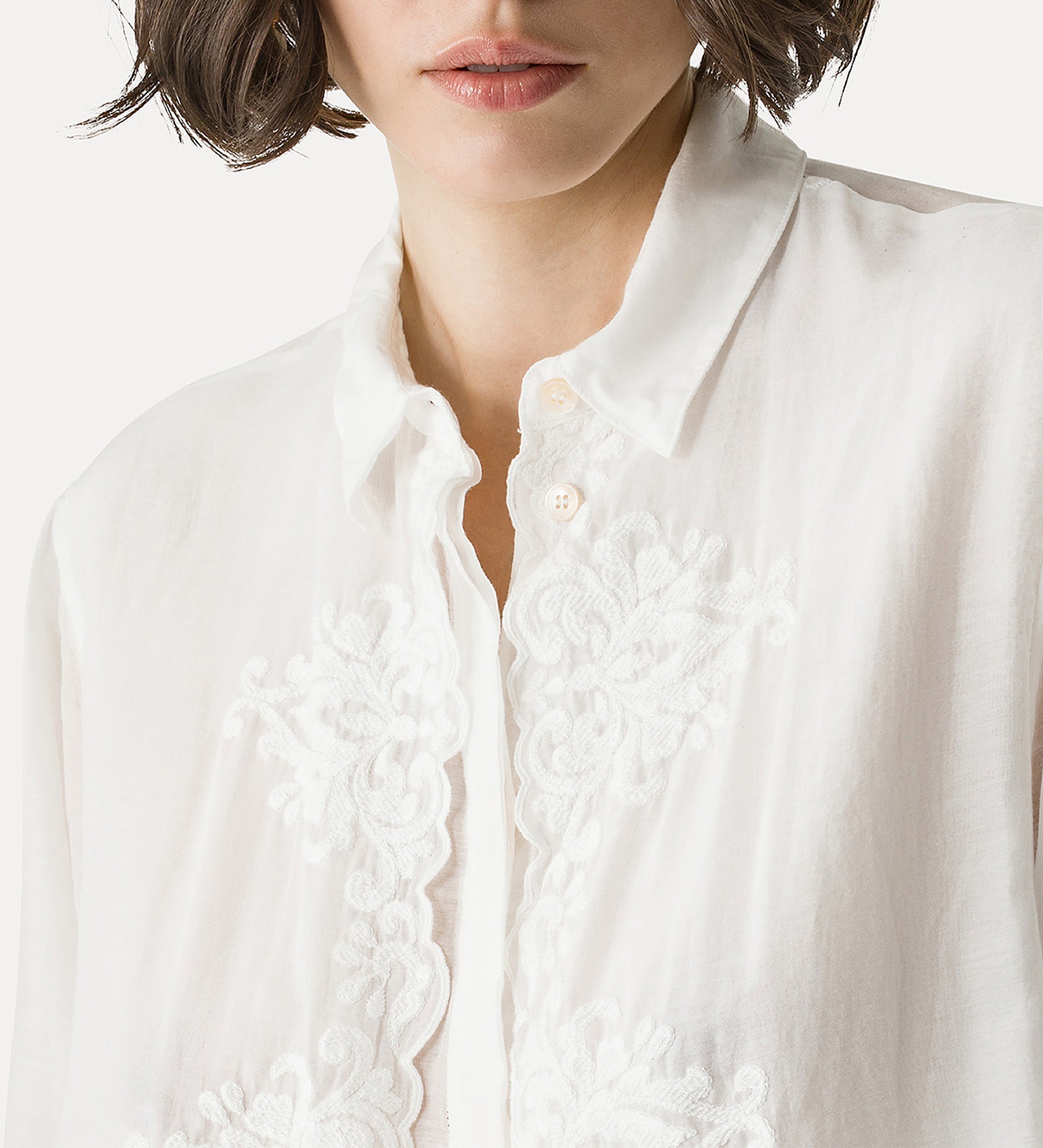 men’s—style shirt in embroidered voile white