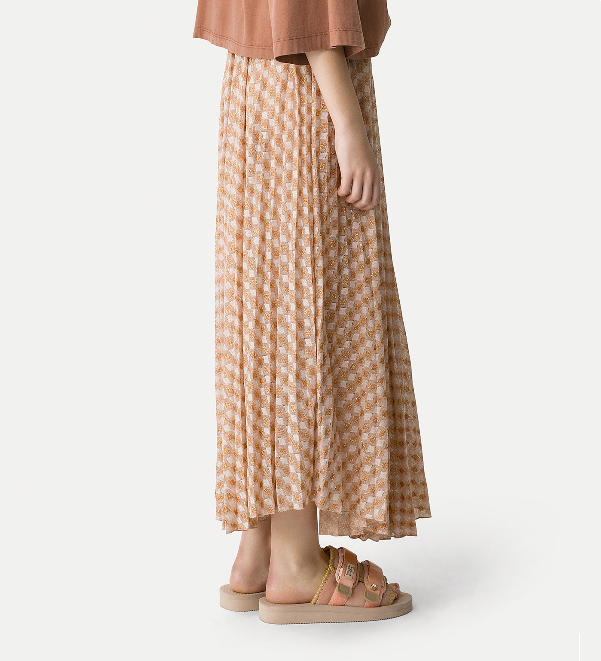 pleated skirt in diamond jersey pink