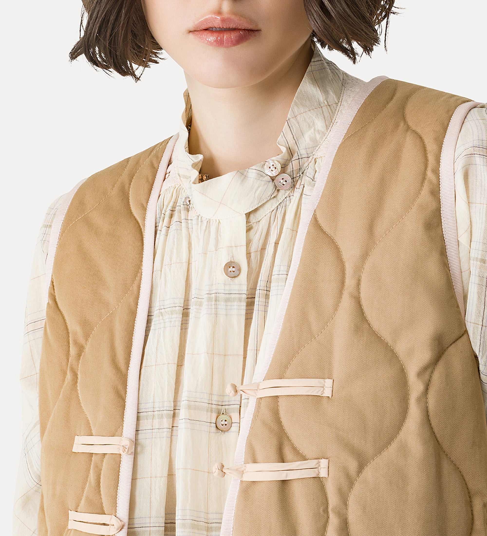 long double—face waterproof vest ecru