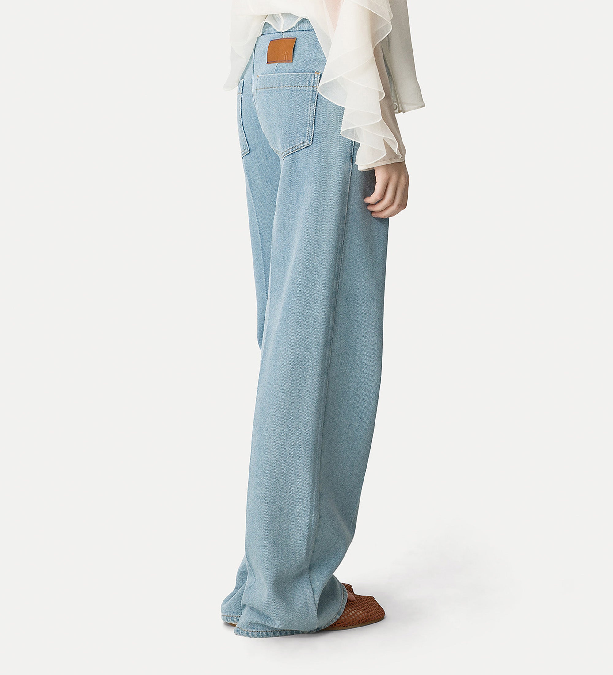 high—waisted 5—pocket trousers light blue