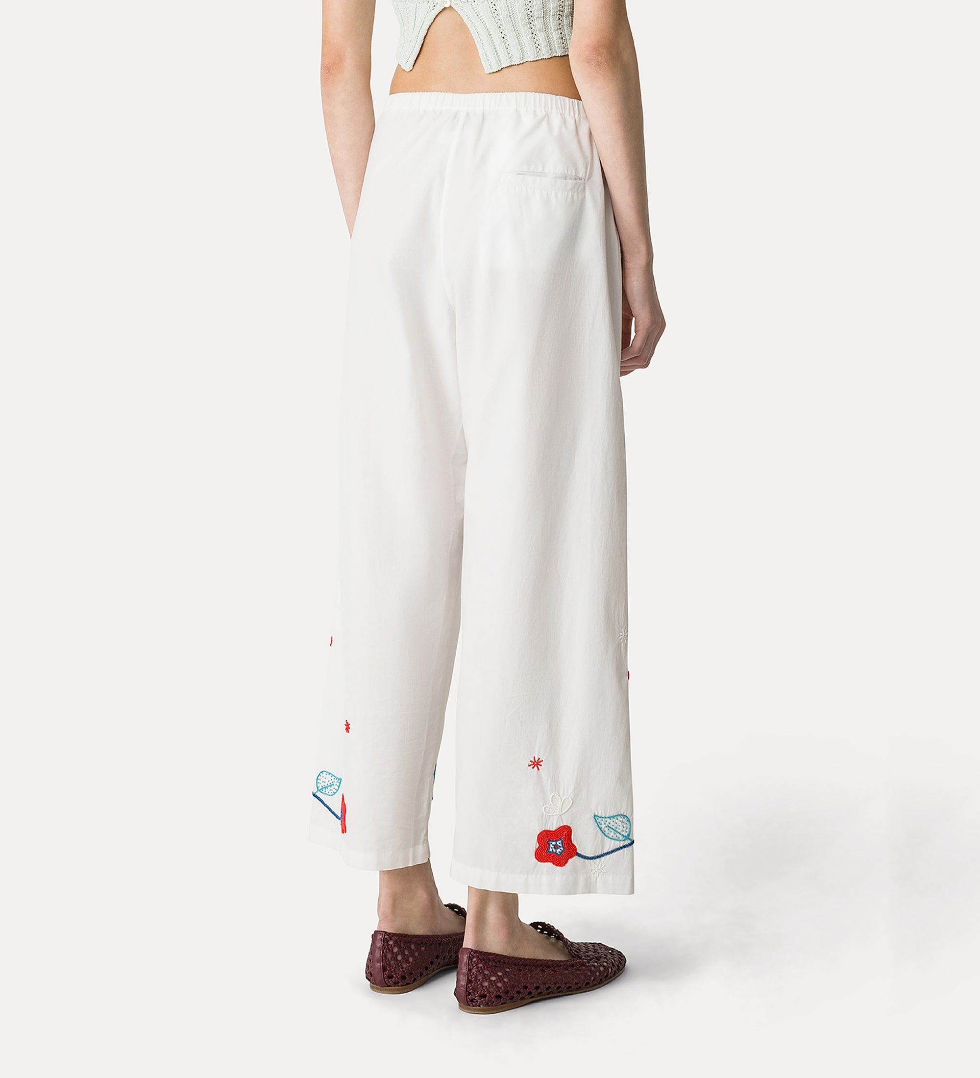 poplin trousers with “broderie en rêve” embroidery crystal