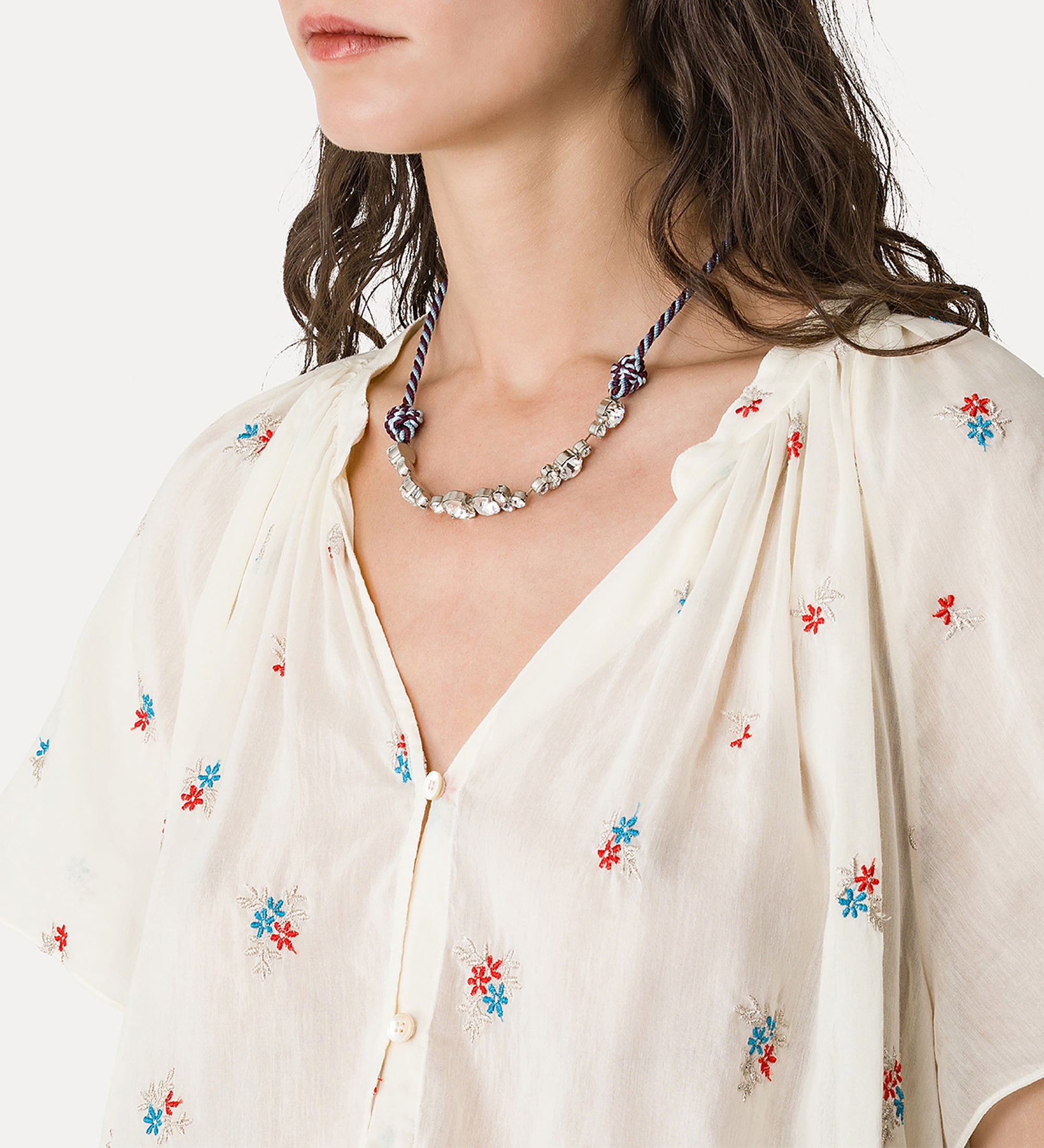 bohemian voile shirt with “petites fleurs” embroidery butter