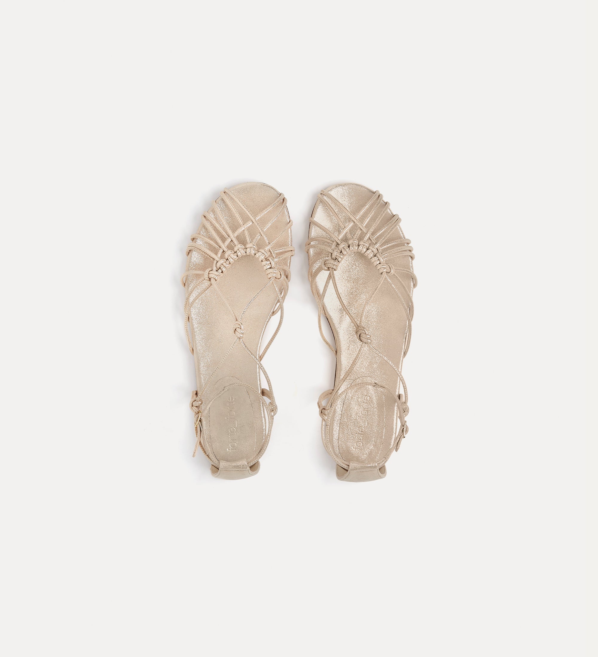 flat laminated sandals platino