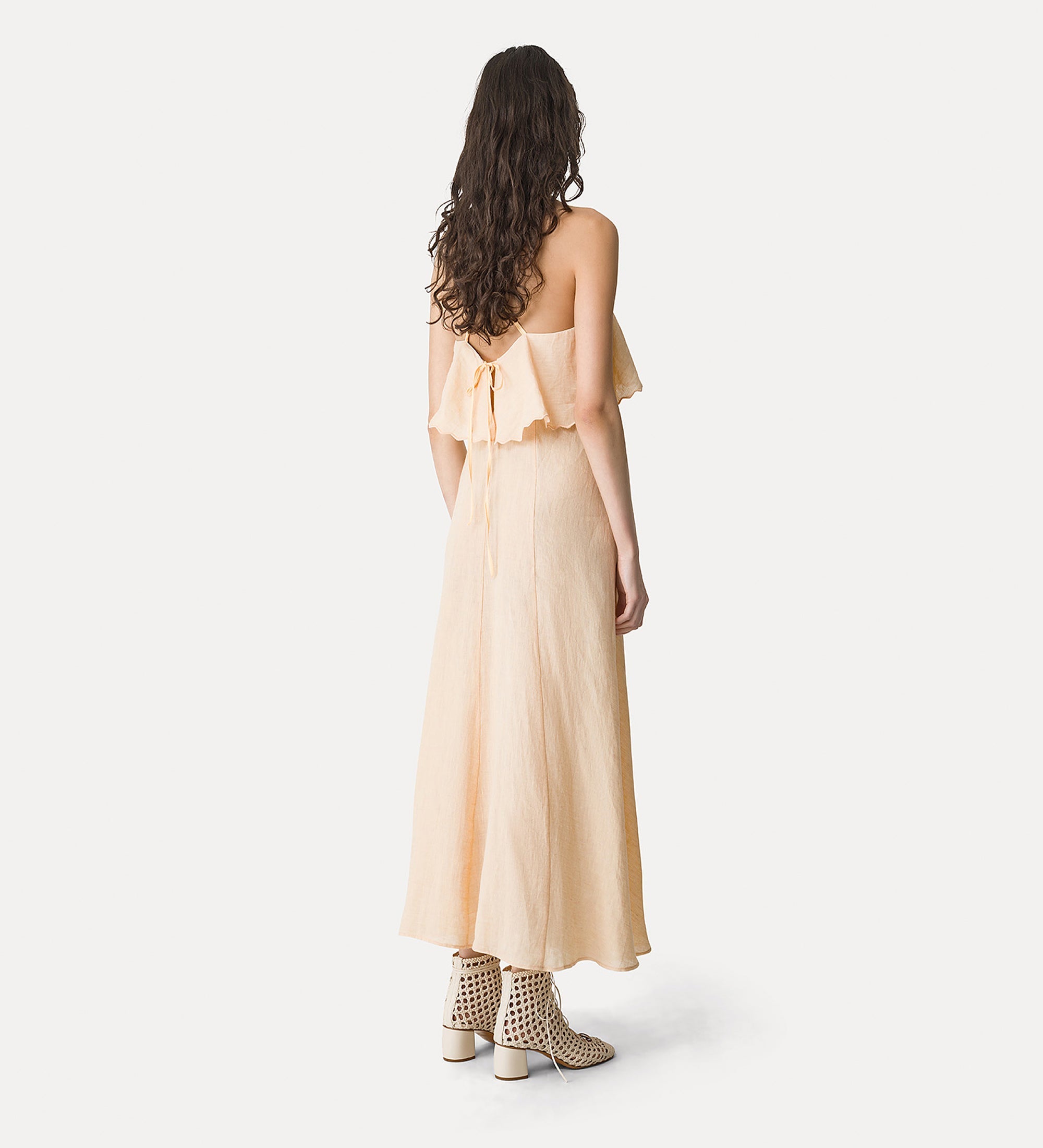 chic lightweight summer dress in linen gauze nude