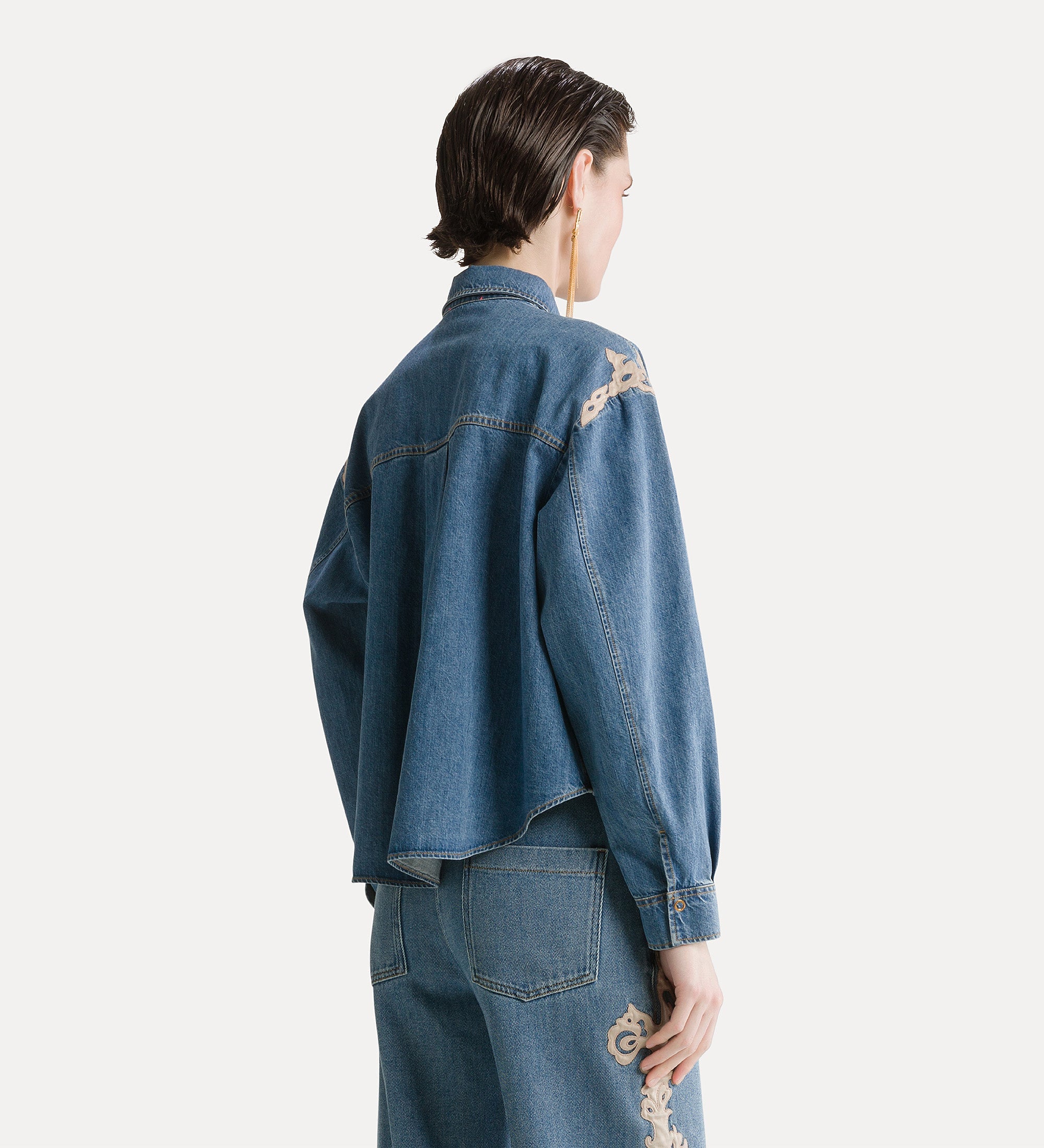 camicia boxy ricamata twill indigo celeste