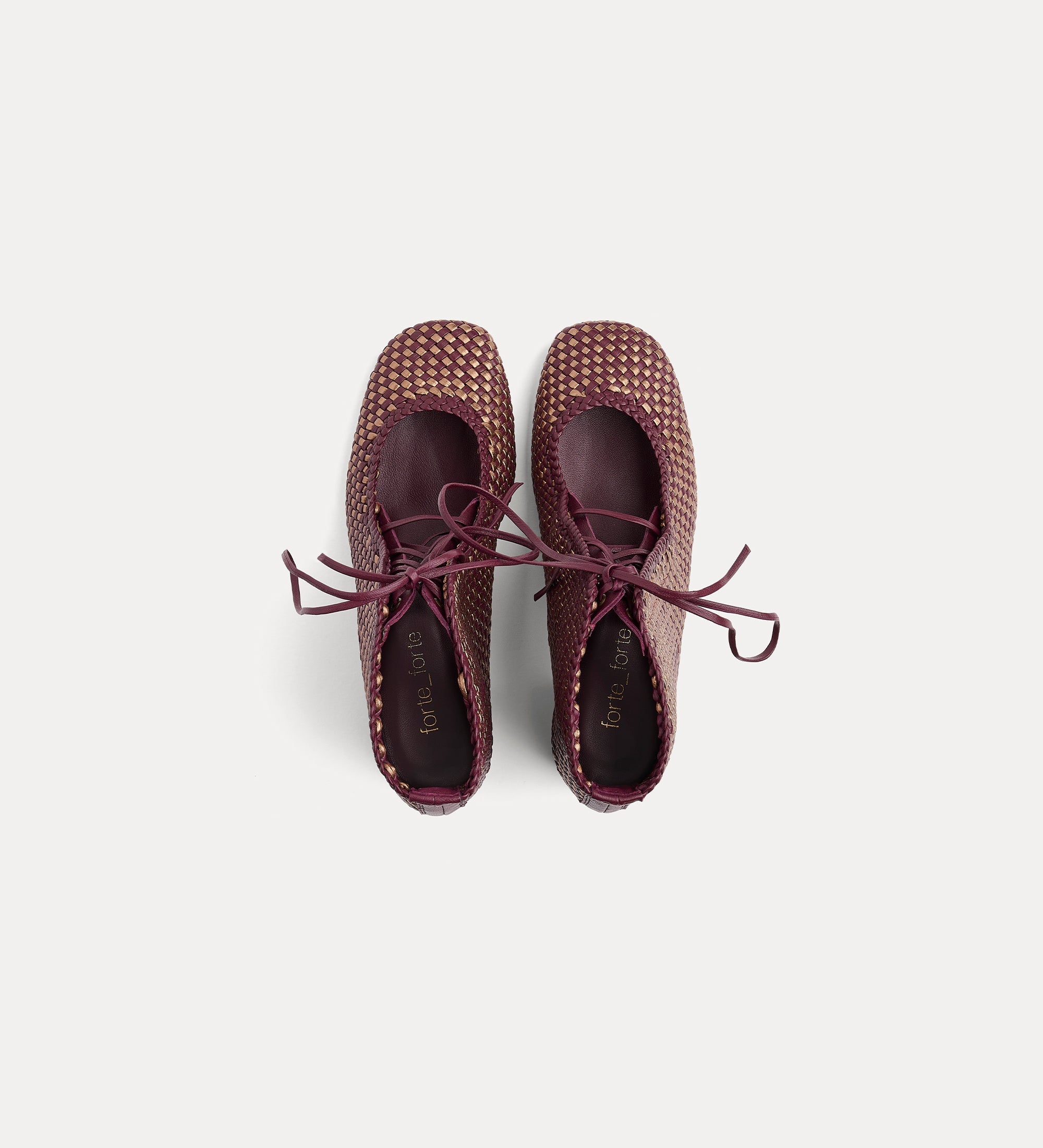 chic hand–woven ankle boots rust