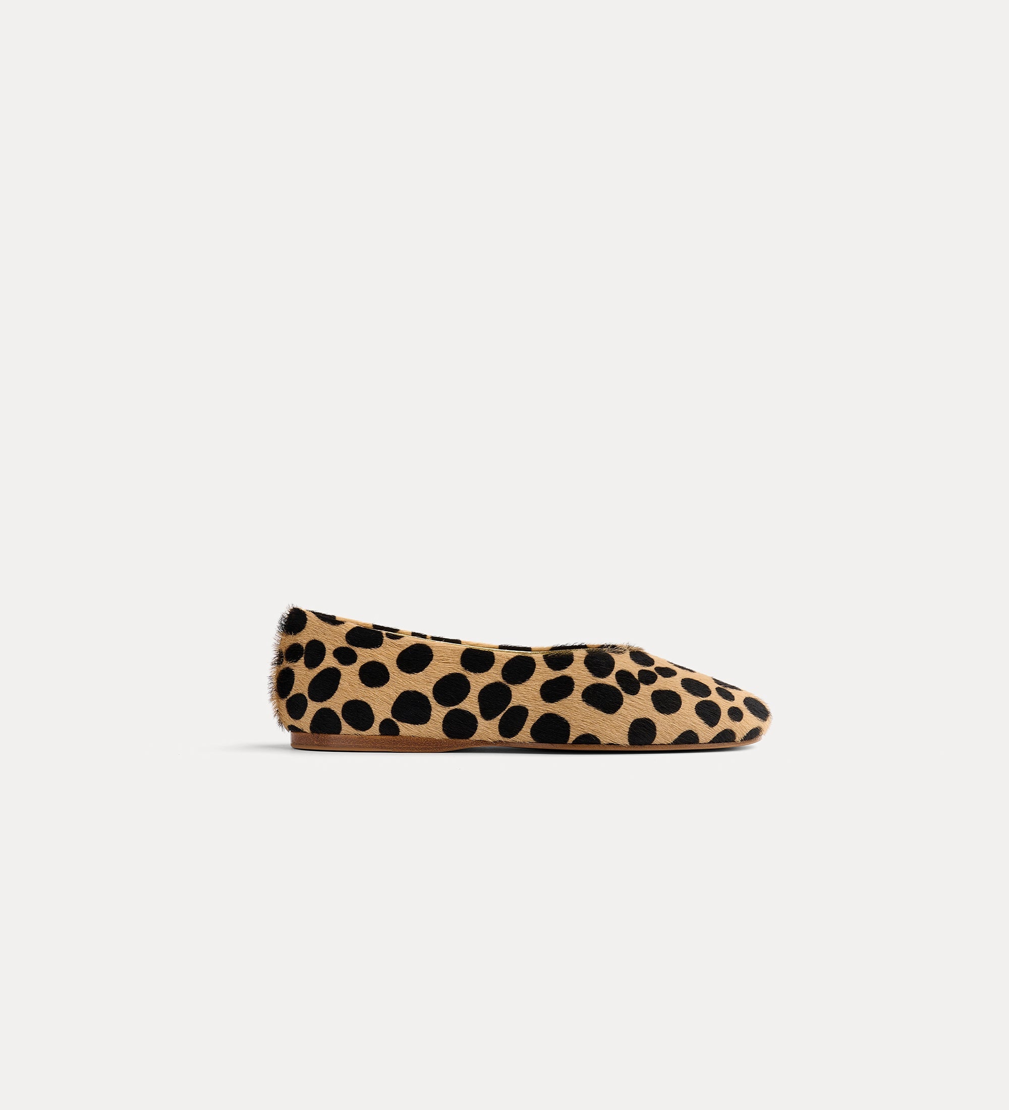 dots print pony skin ballet flats noisette