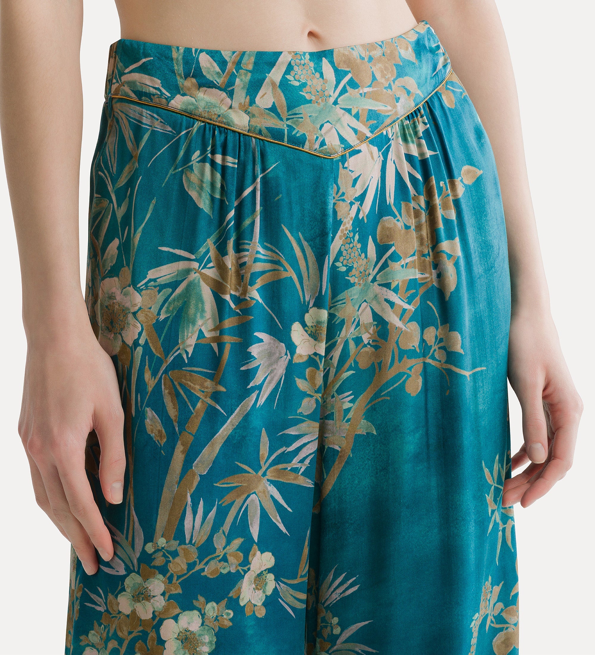 “le bambou secret” satin flared trousers jade