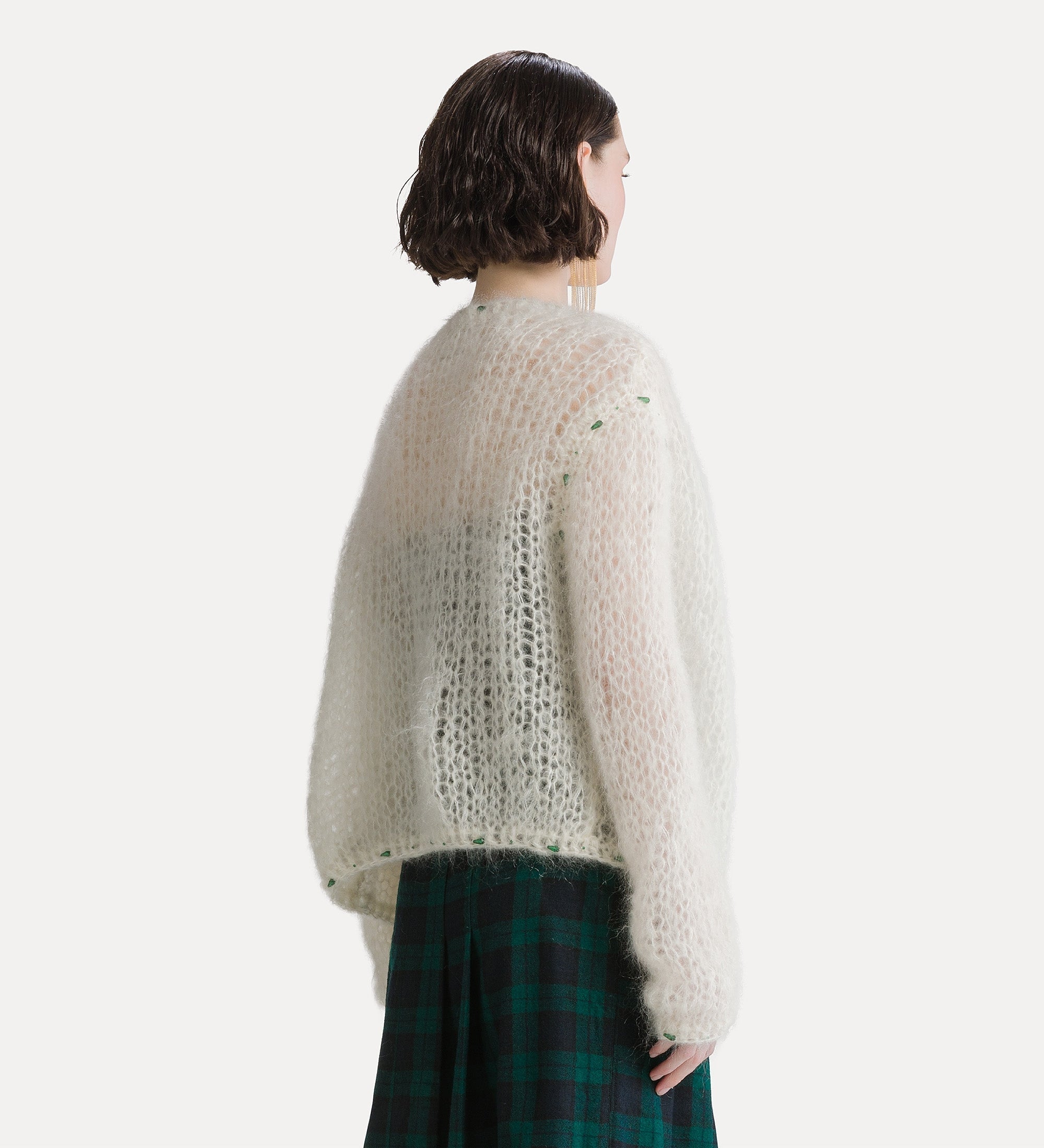 cardigan en mohair mélangé fait main avec détails bijoux ivory