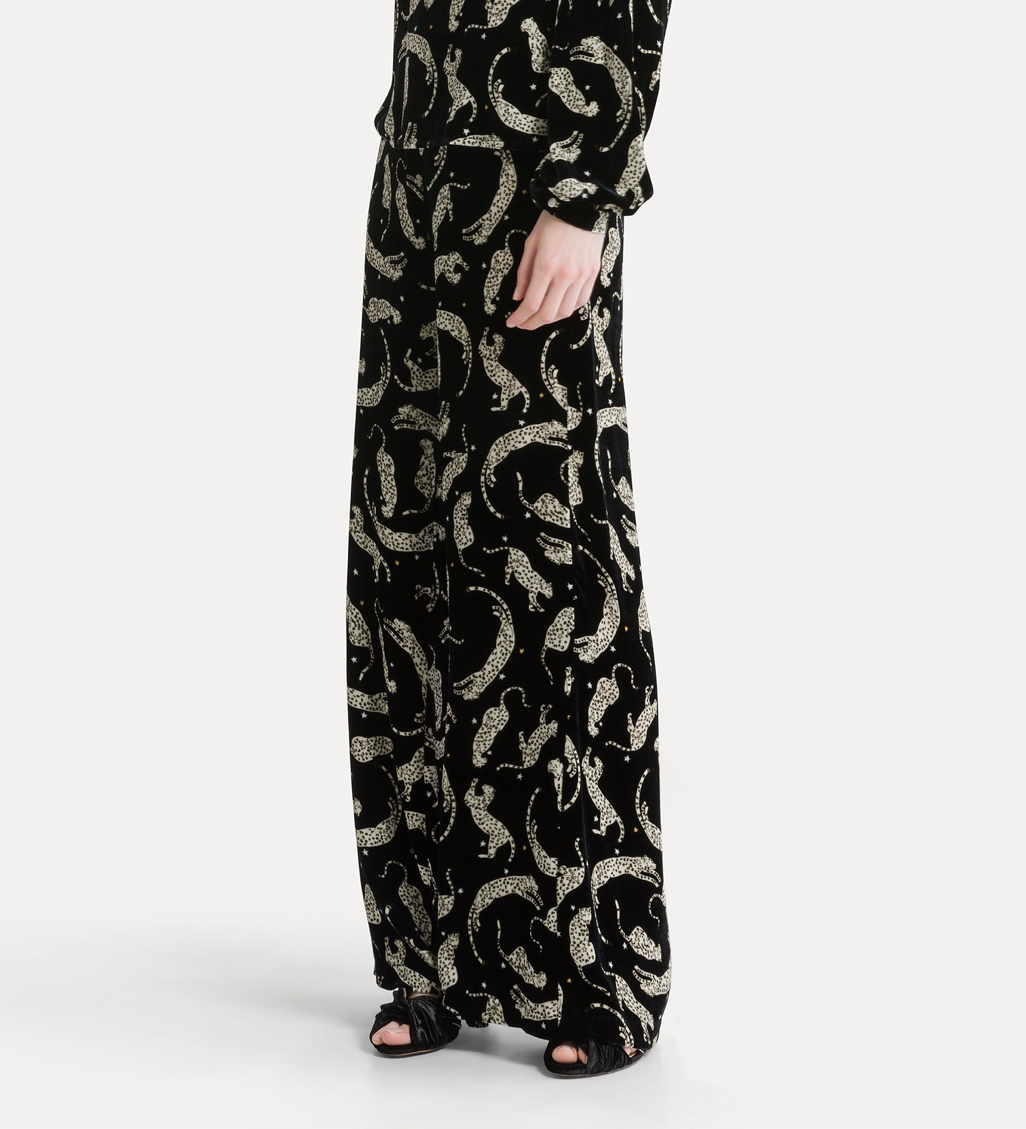 velvet trousers with “royal leopard” print night
