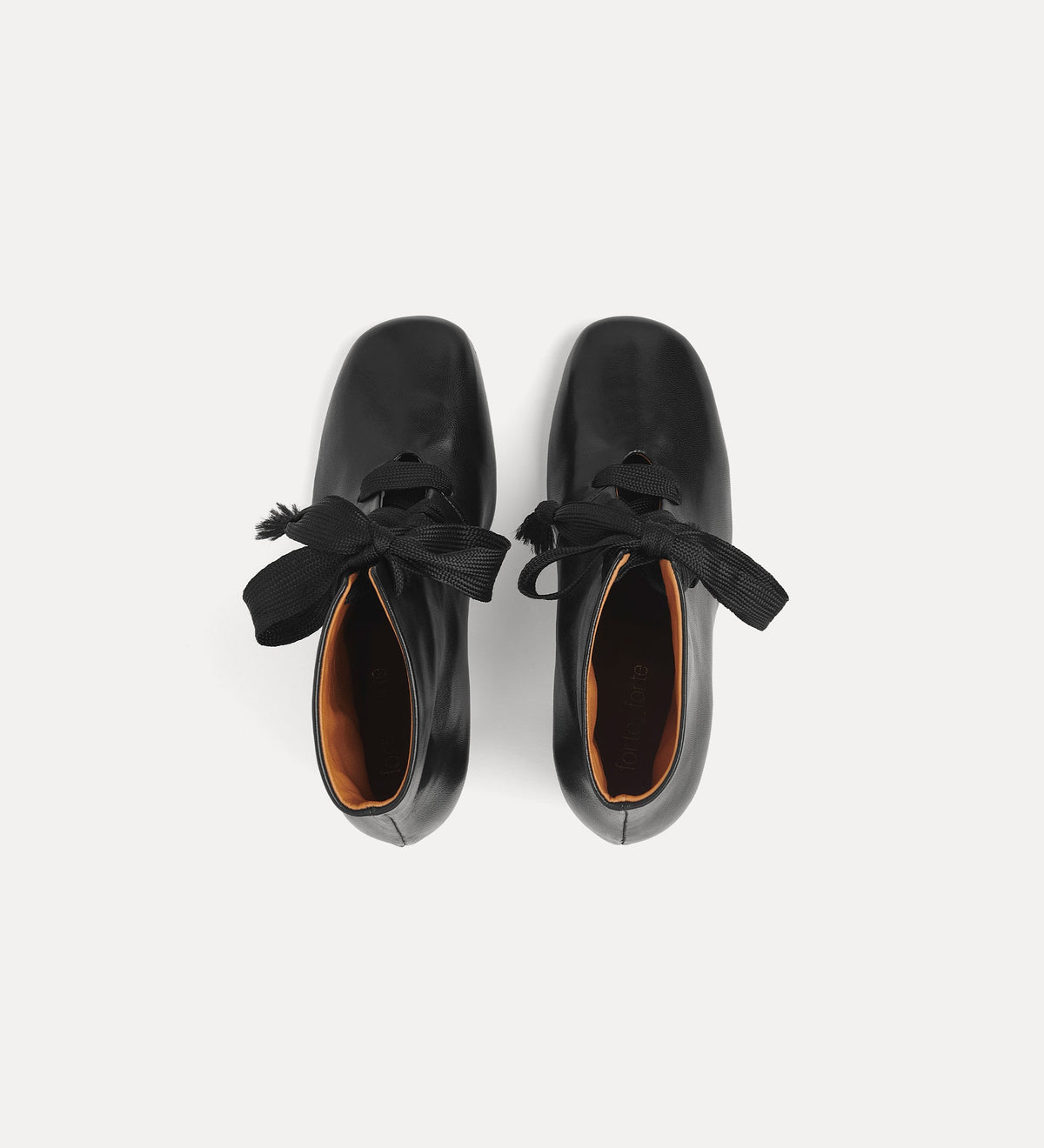 stivaletto in pelle nero