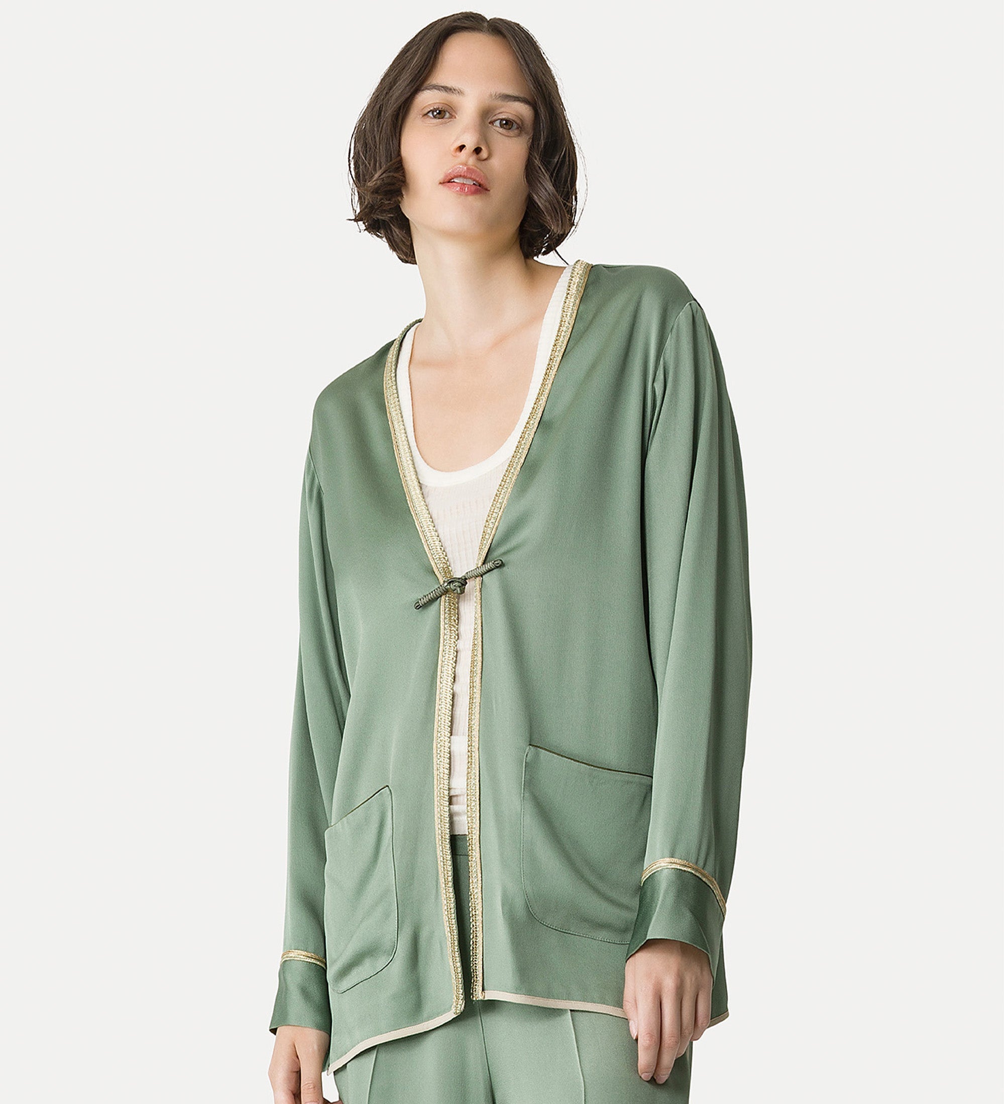 tang—style jacket in envers satin ecru