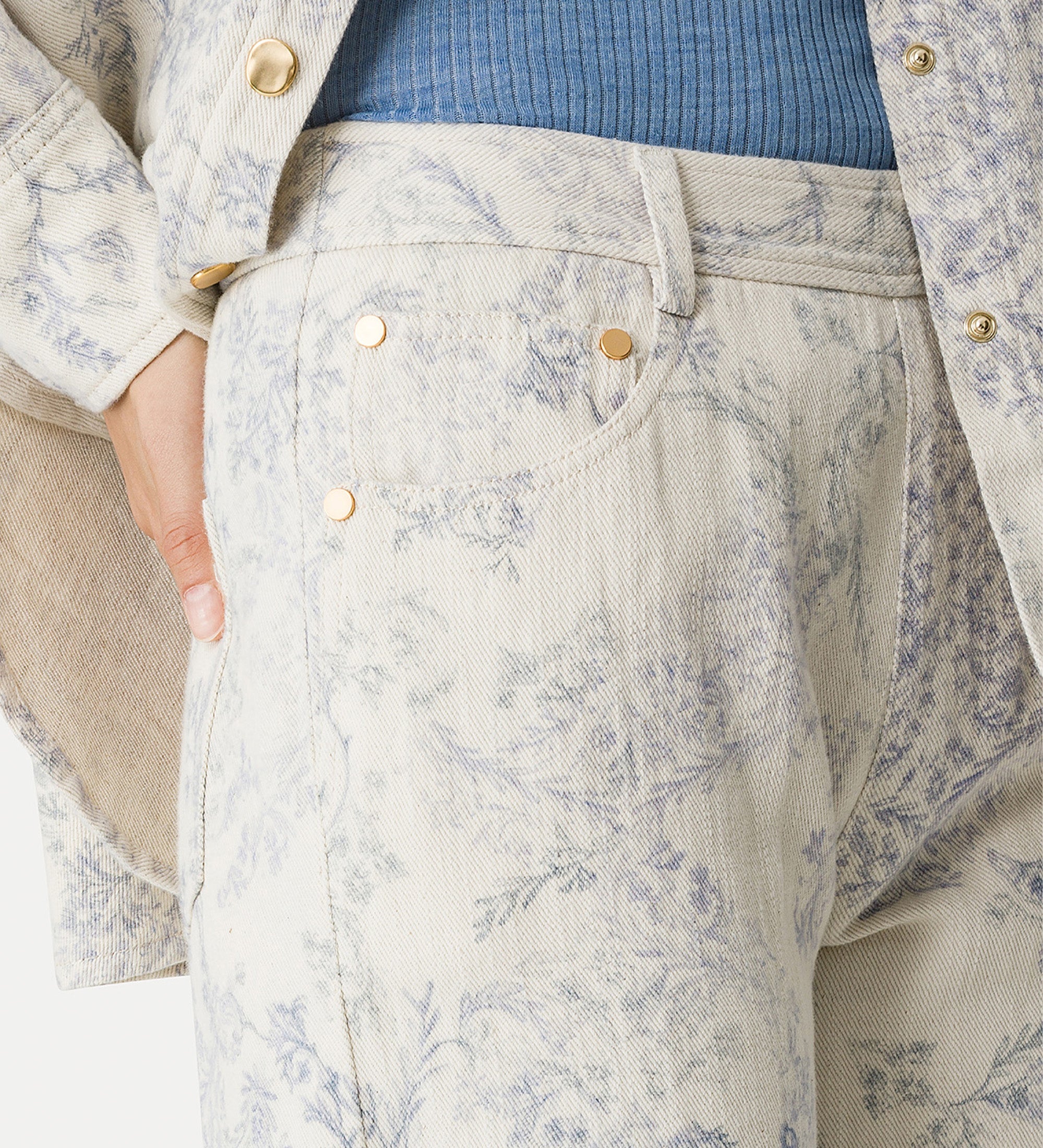 5—pocket trousers “nontiscordardime” light blue