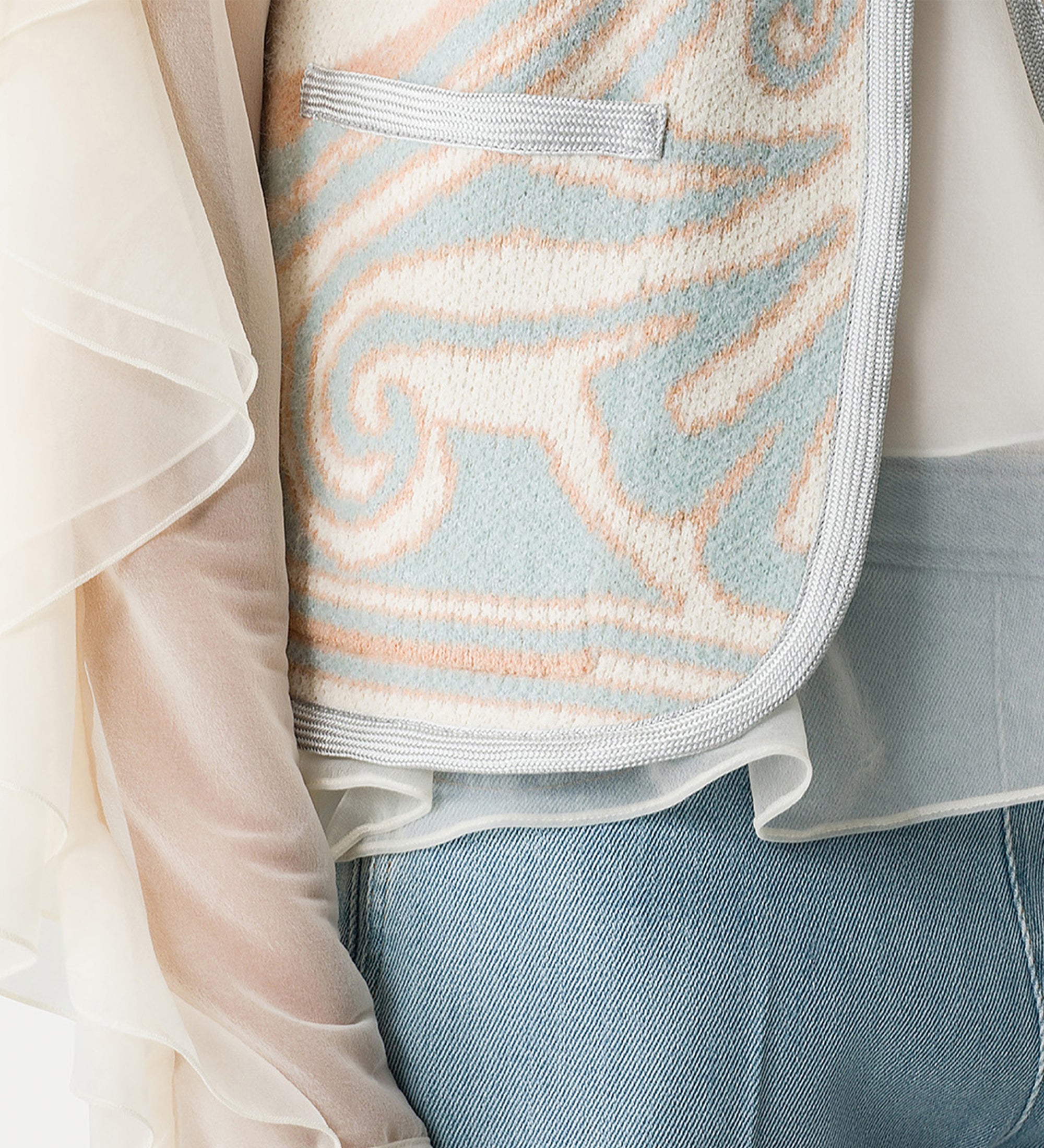 jacquard vest “peonia my love” light blue