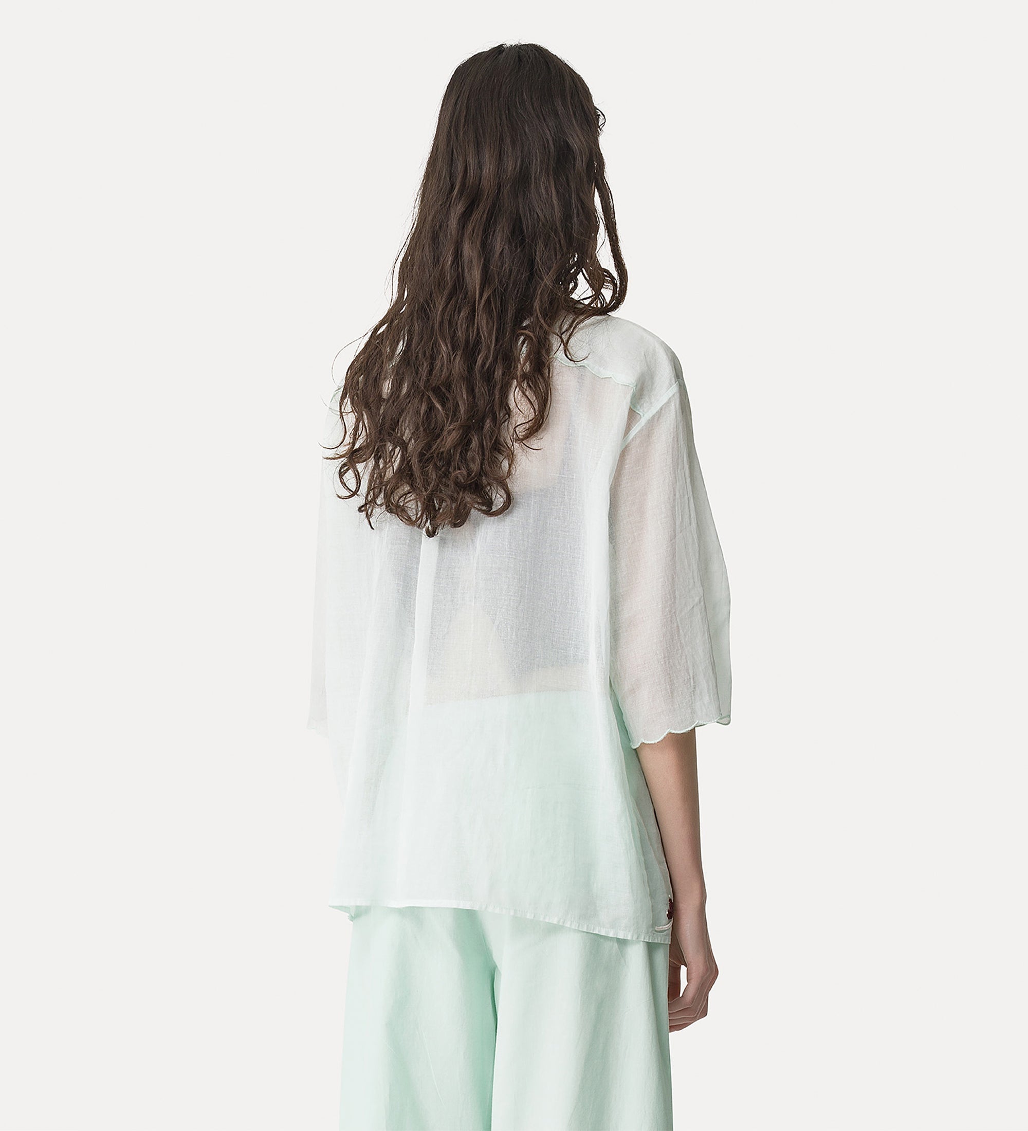 half—sleeve shirt with “broderie en rêve” embroidery plume