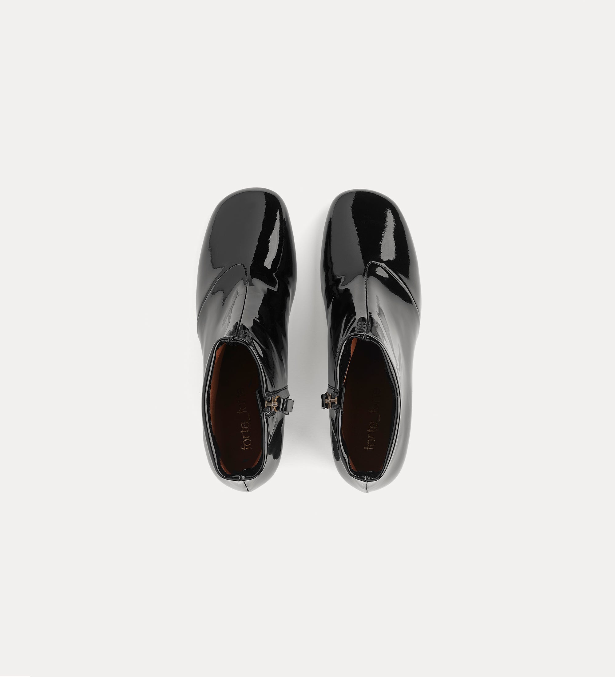 “my alma”  patent–leather ankle boot nero