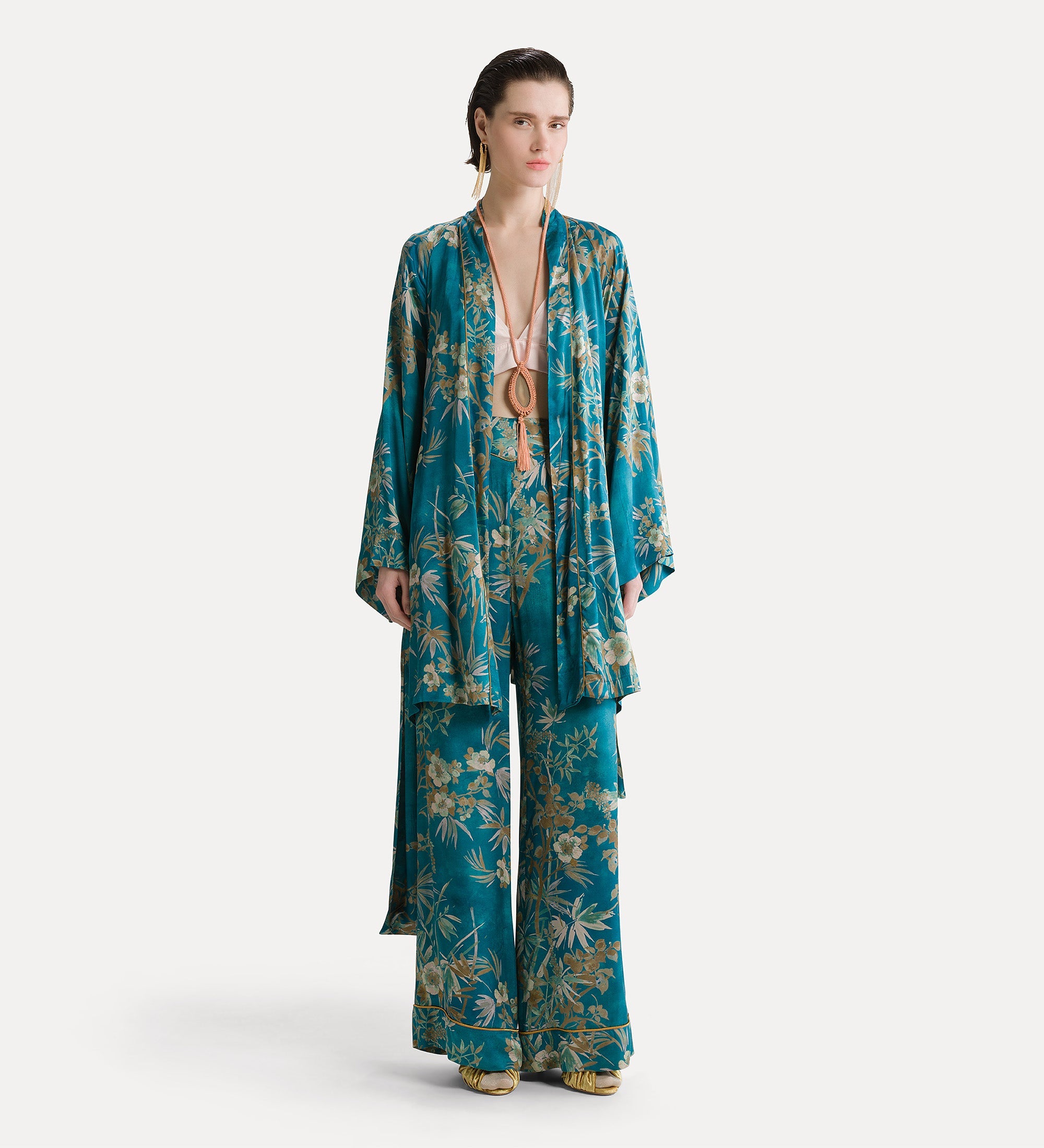 “le bambou secret” satin kimono jade