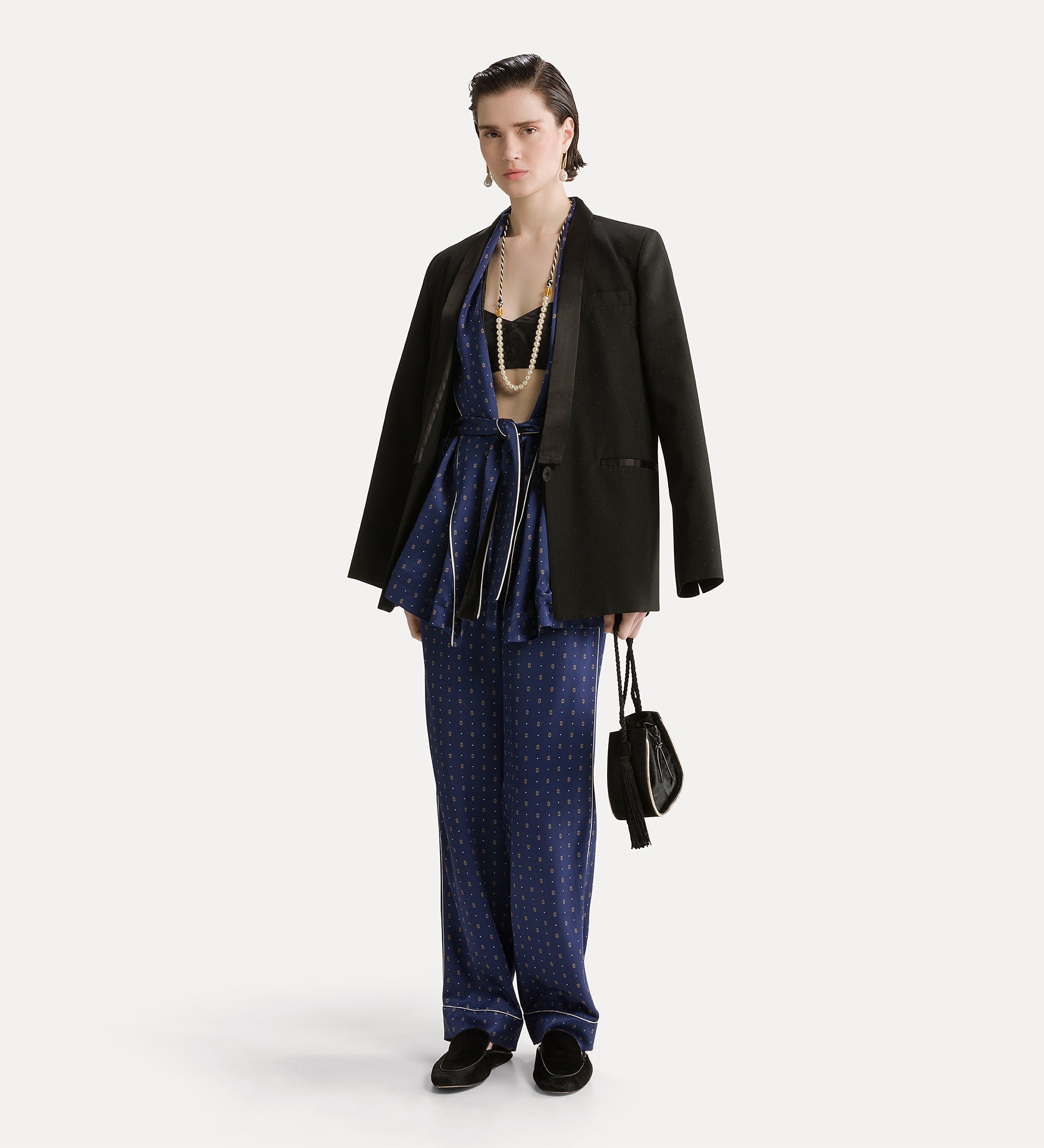 envers satin robe de chambre with “le club” print notte