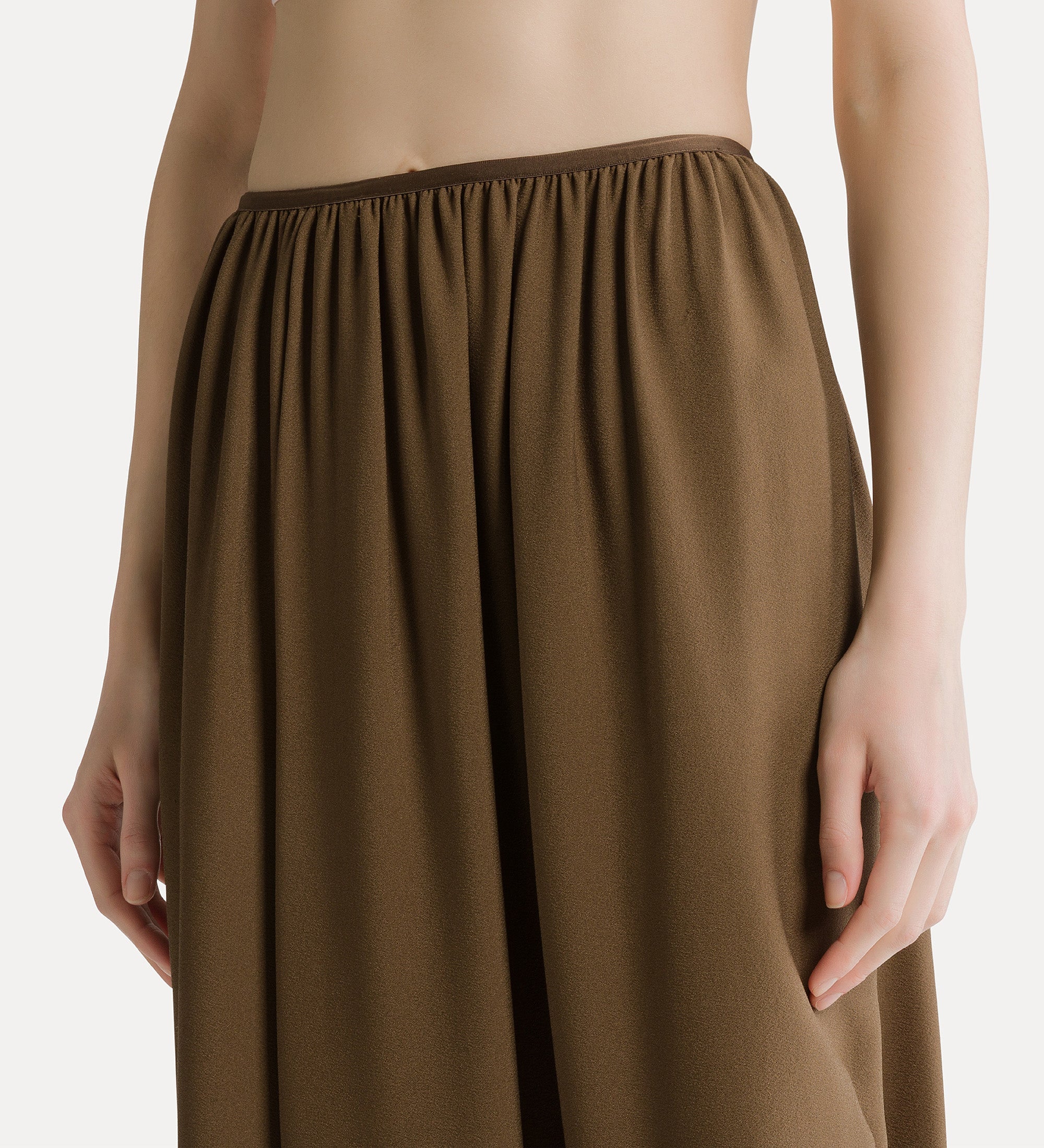 silk–blend marocaine skirt with slit oud