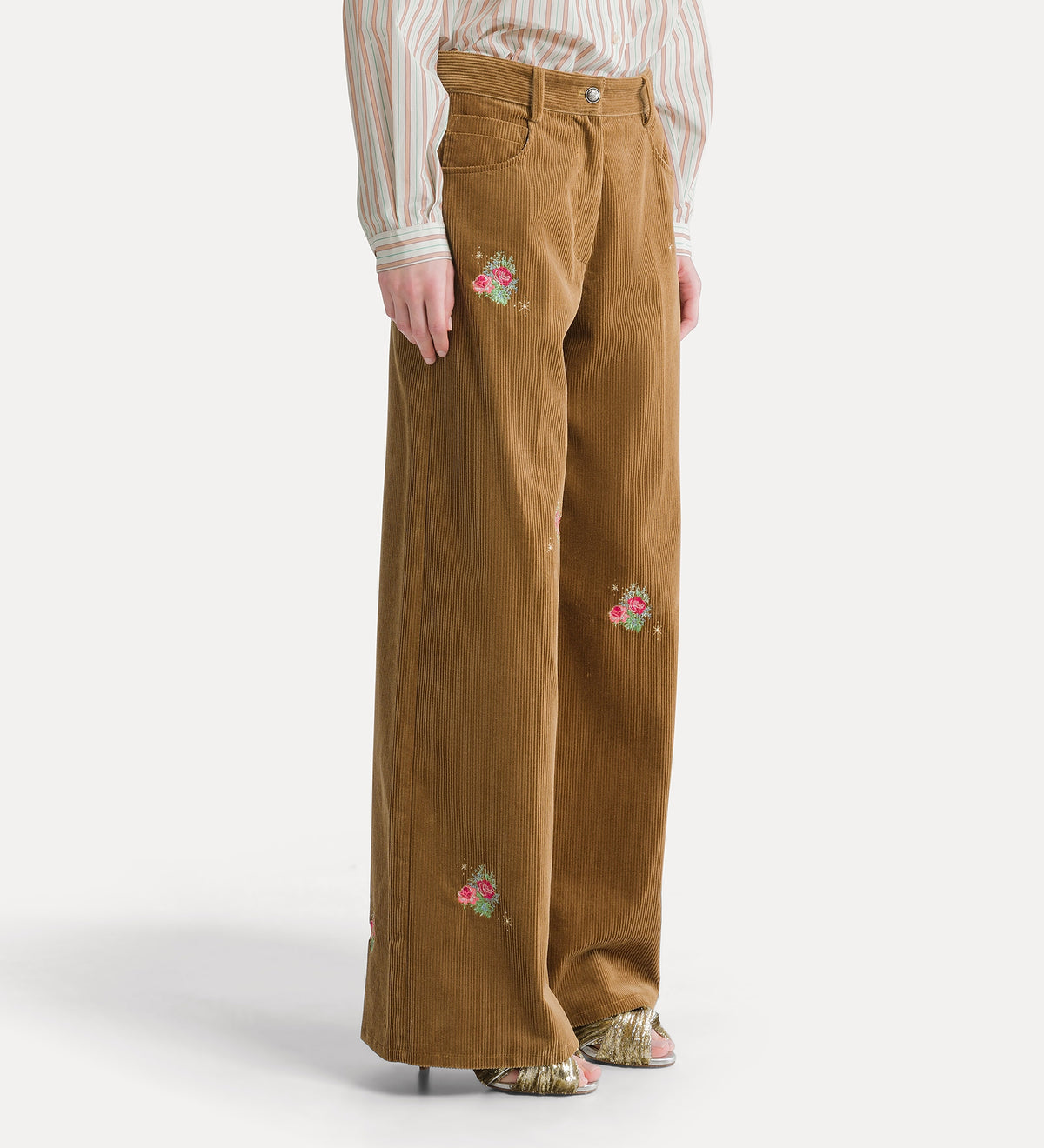 pantalon en velours côtelé à broderie “ bouquet ” camel