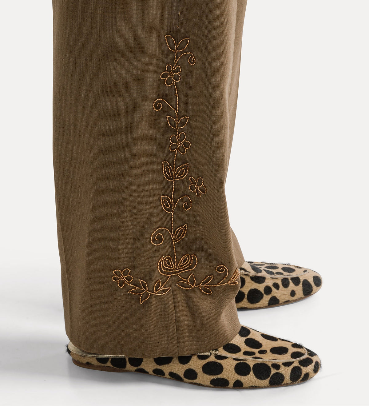 pantaloni con ricamo a mano “the queen's beads” gold