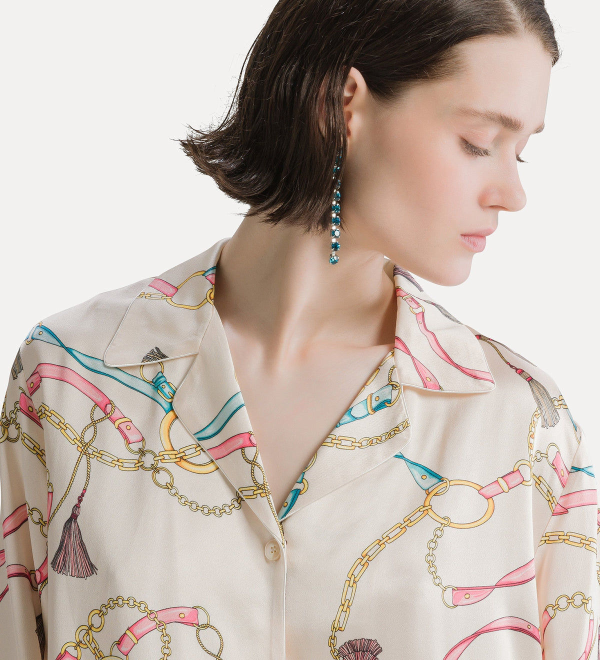 pyjama shirt with “the crown” placed print ivory