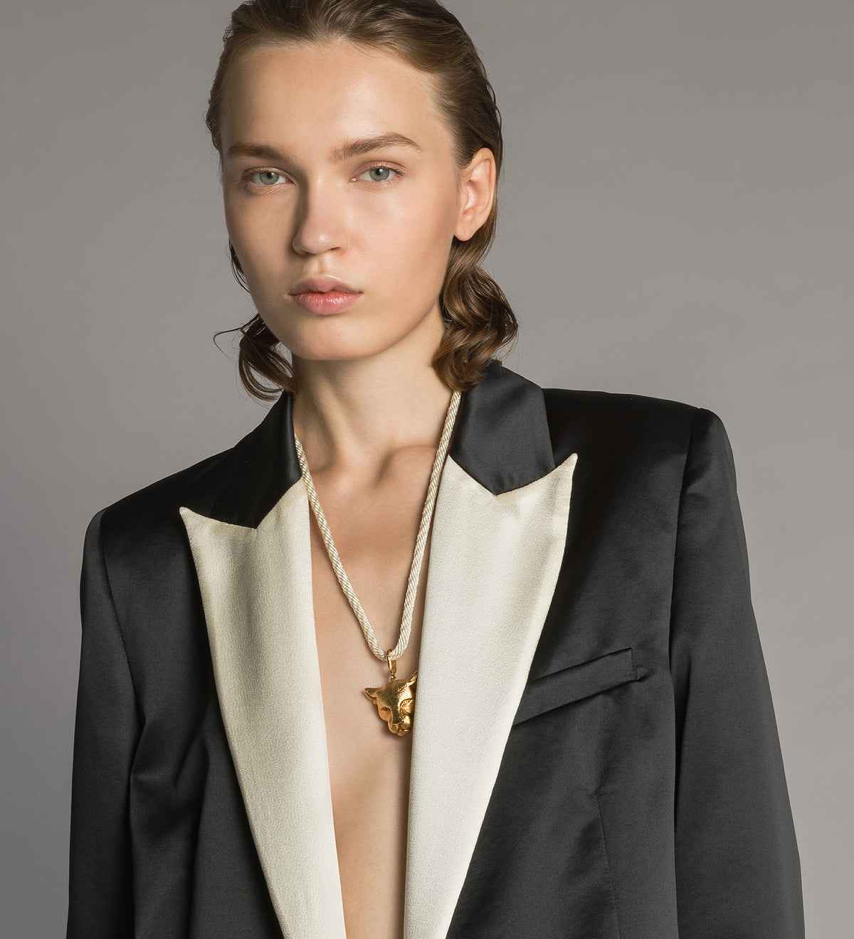 colourblock duchesse tuxedo jacket black